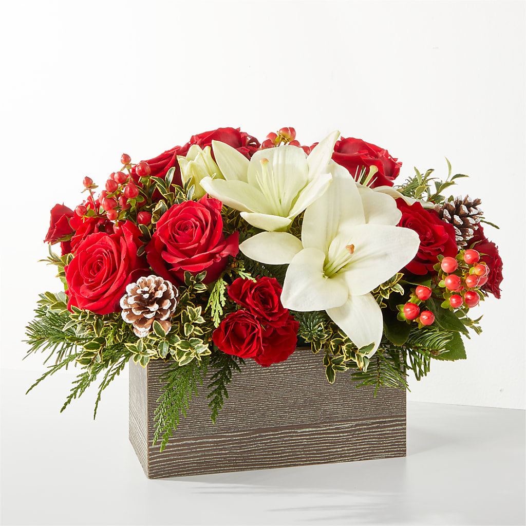 Snowy Wonderland Bouquet – TREASURE HUT FLOWERS GIFTS & GHSES, Delavan WI