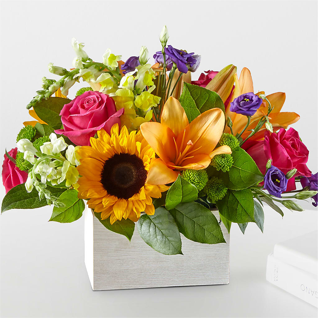 Best Day Box Bouquet – TREASURE HUT FLOWERS GIFTS & GHSES, Delavan WI