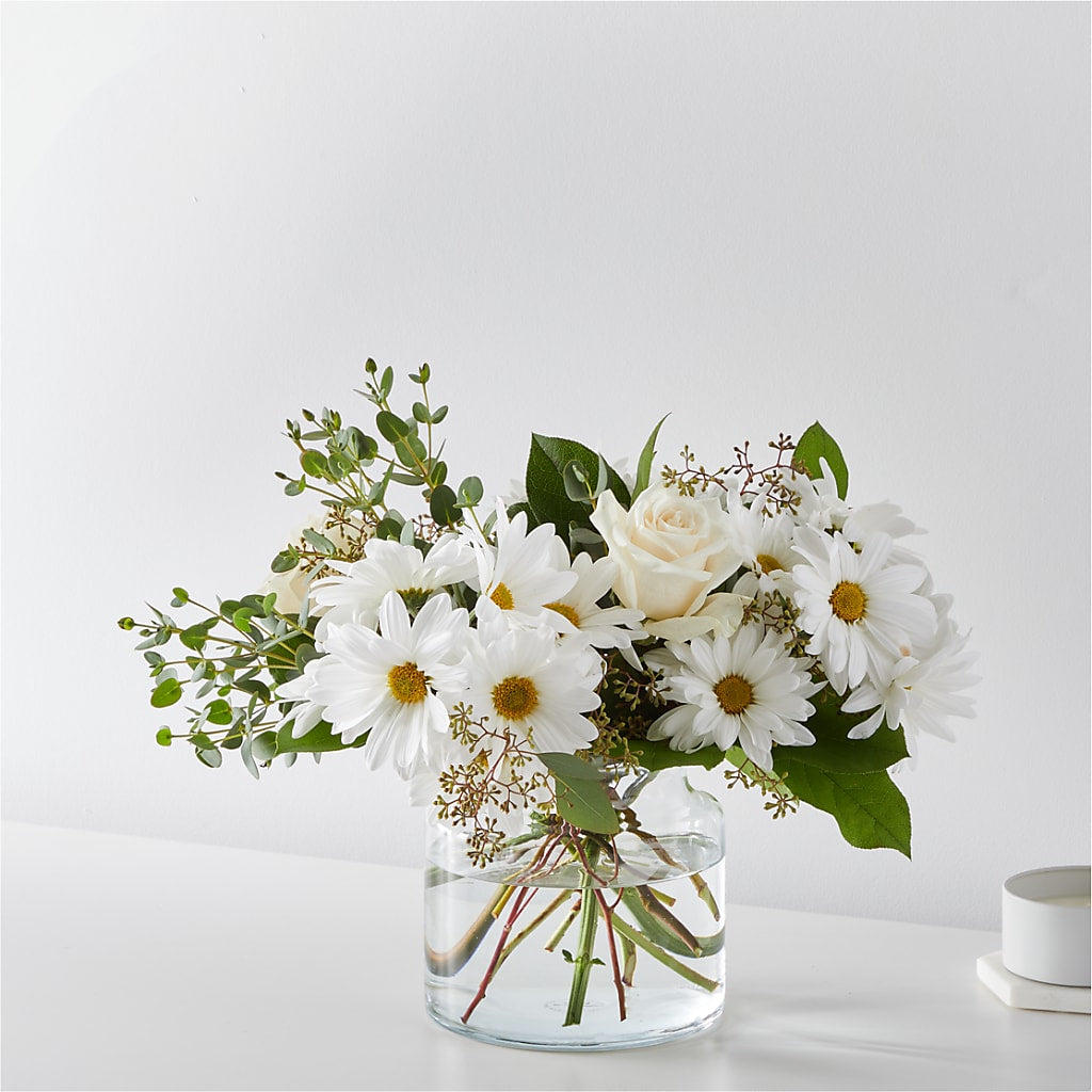 Fresh Linen Bouquet – TREASURE HUT FLOWERS GIFTS & GHSES, Delavan WI