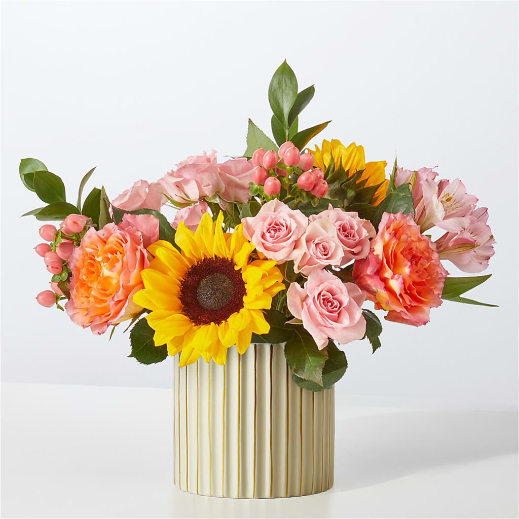 Sun's Out Bouquet – TREASURE HUT FLOWERS GIFTS & GHSES, Delavan WI