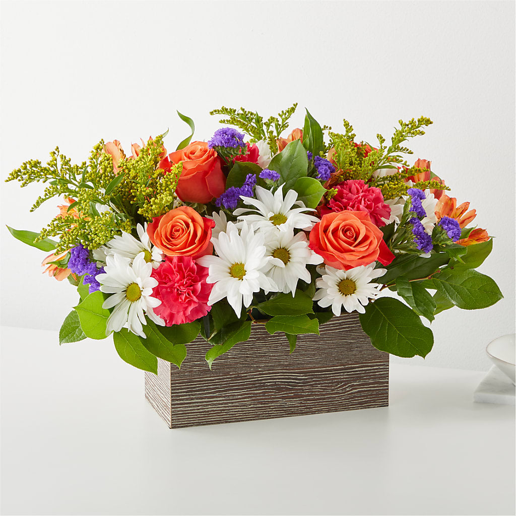 Oopsie Daisy Box Bouquet – TREASURE HUT FLOWERS GIFTS & GHSES, Delavan WI