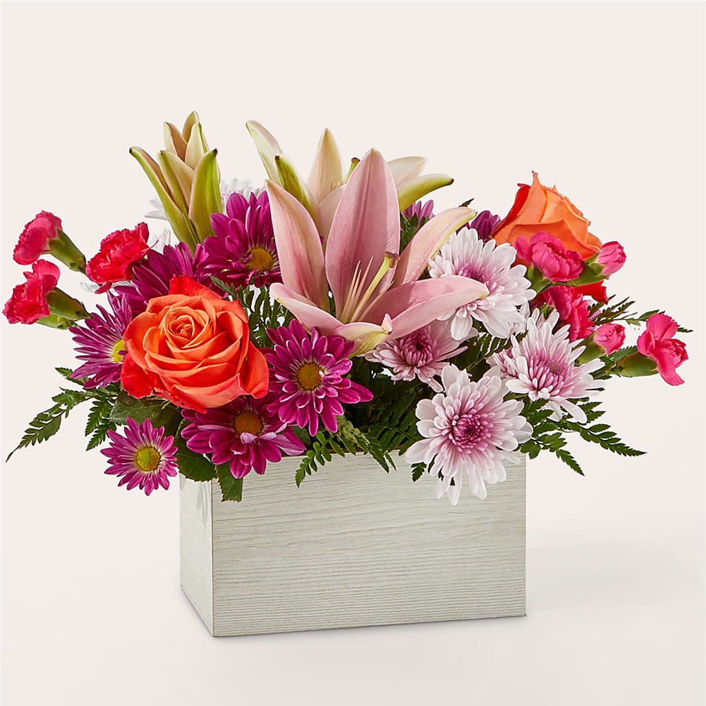 Light of My Life Box Bouquet – TREASURE HUT FLOWERS GIFTS & GHSES, Delavan WI