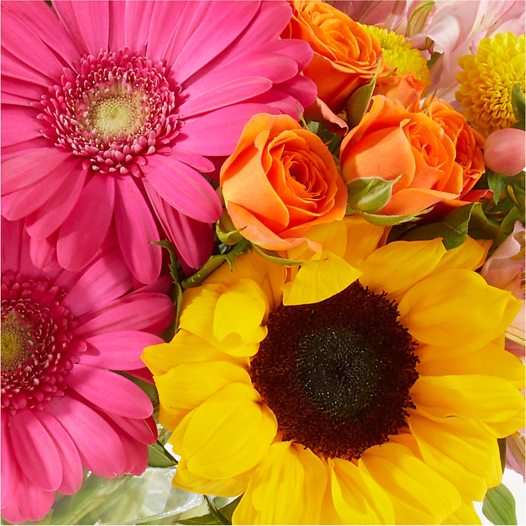 Florist Original Mixed Bouquet – TREASURE HUT FLOWERS GIFTS & GHSES, Delavan WI