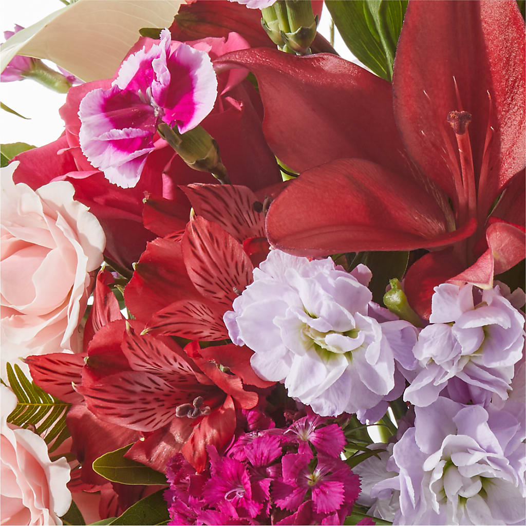 Better Together - A Luxury Florist Original – TREASURE HUT FLOWERS GIFTS & GHSES, Delavan WI