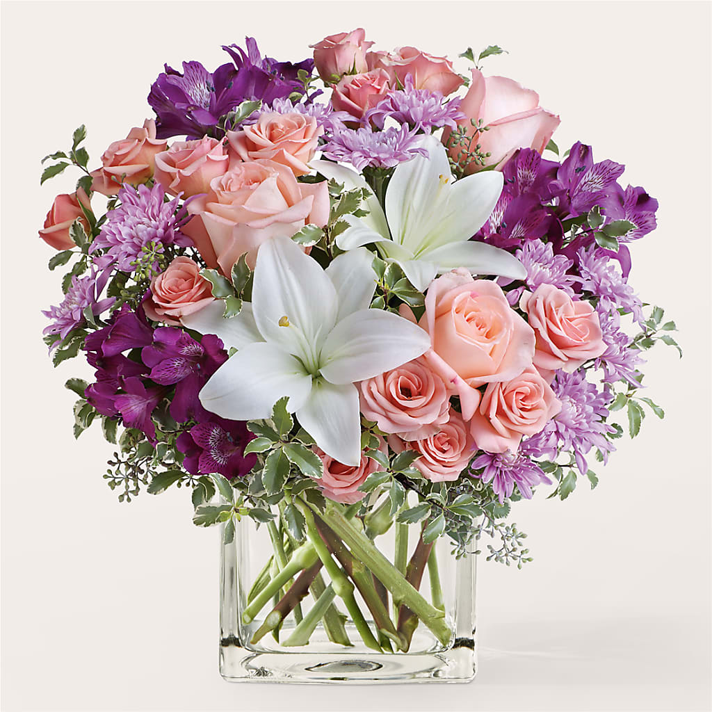 Mani Pedi Bouquet – TREASURE HUT FLOWERS GIFTS & GHSES, Delavan WI