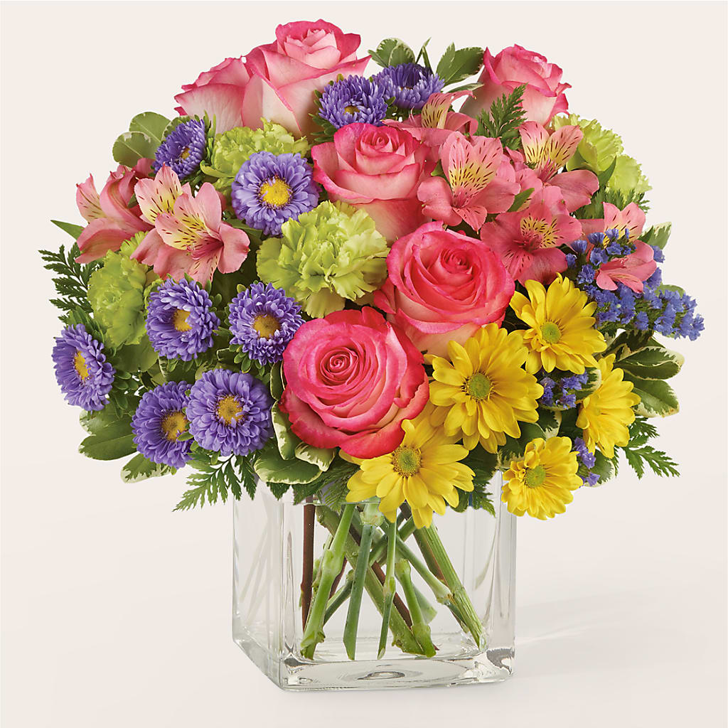 Candy Jar Bouquet – TREASURE HUT FLOWERS GIFTS & GHSES, Delavan WI
