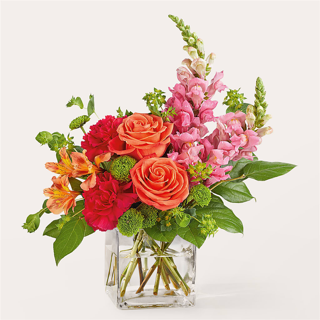 Cosmopolitan Bouquet – TREASURE HUT FLOWERS GIFTS & GHSES, Delavan WI
