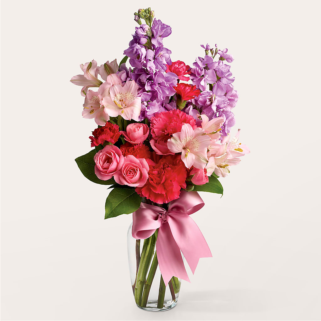 Main Character Bouquet – TREASURE HUT FLOWERS GIFTS & GHSES, Delavan WI