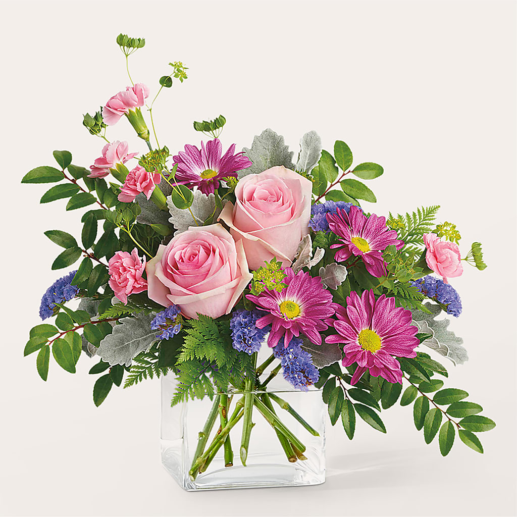 Starlet Bouquet – TREASURE HUT FLOWERS GIFTS & GHSES, Delavan WI