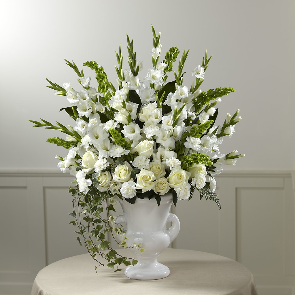 Fond Reflections Arrangement – TREASURE HUT FLOWERS GIFTS & GHSES, Delavan WI