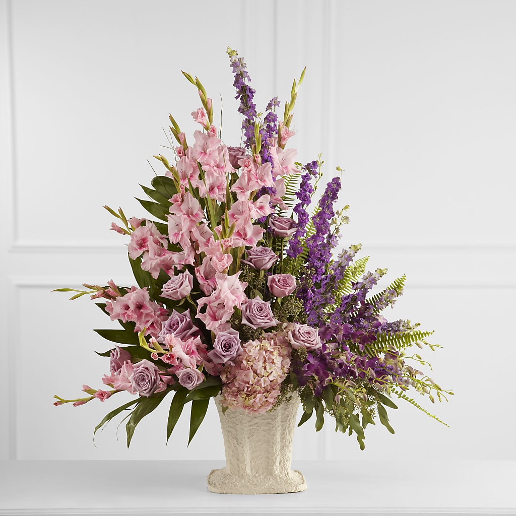 Flowing Garden Arrangement – TREASURE HUT FLOWERS GIFTS & GHSES, Delavan WI