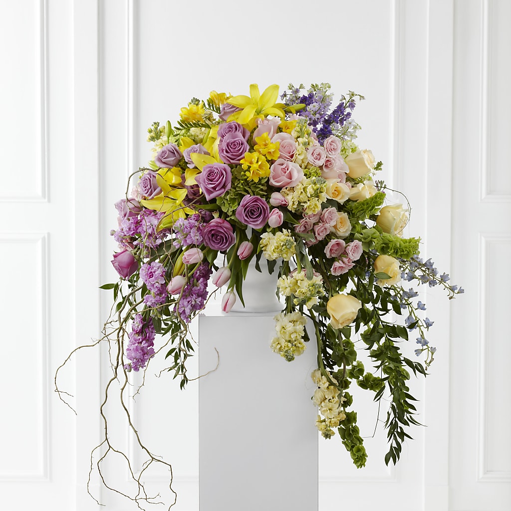 Display of Affection Arrangement – TREASURE HUT FLOWERS GIFTS & GHSES, Delavan WI