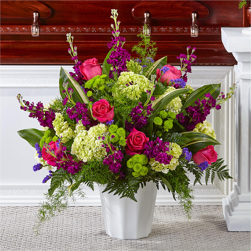 Beautiful Horizons Floor Basket – TREASURE HUT FLOWERS GIFTS & GHSES, Delavan WI