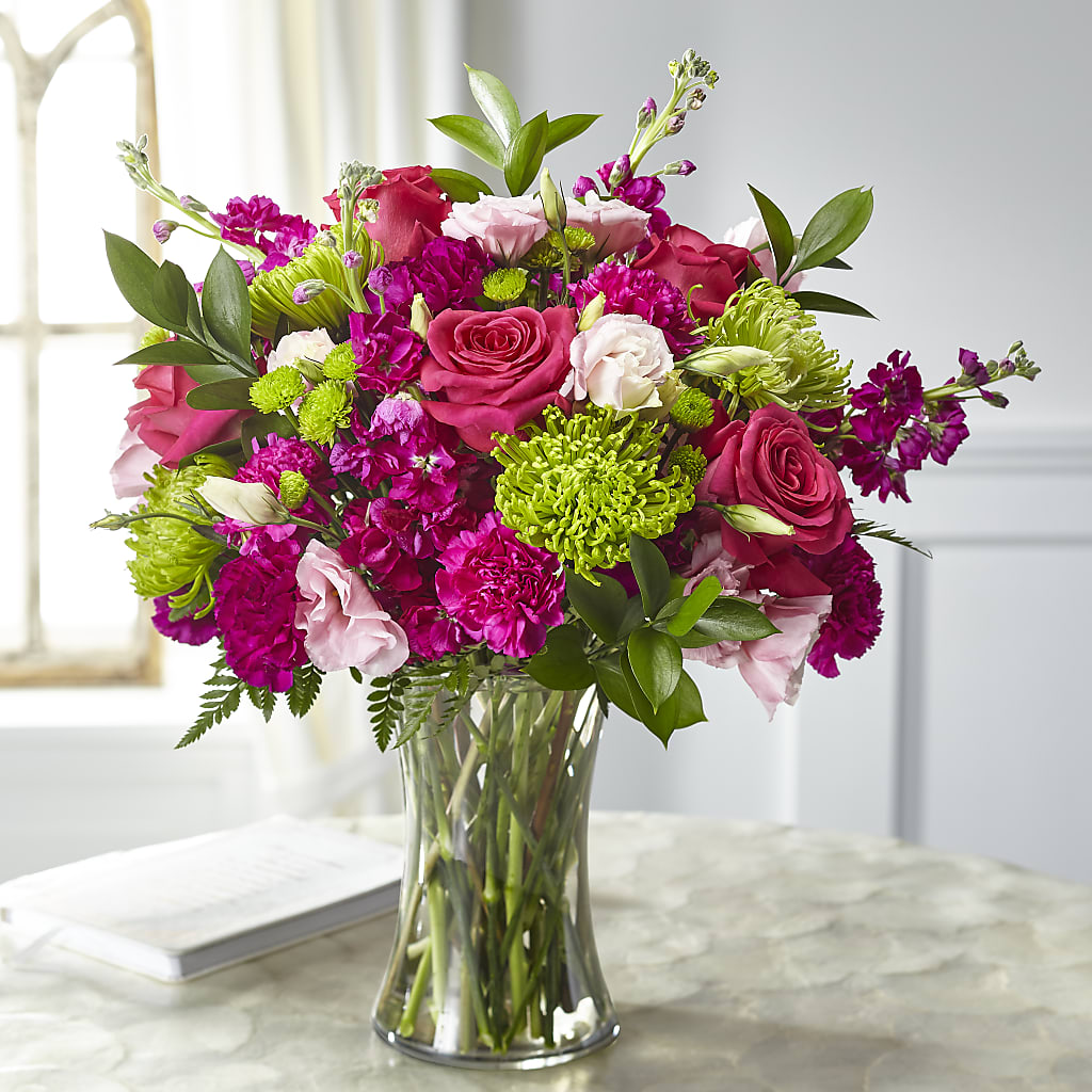Everlasting Embrace Bouquet – TREASURE HUT FLOWERS GIFTS & GHSES, Delavan WI