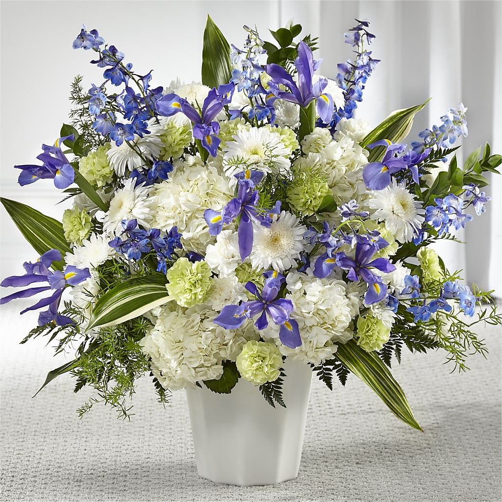 Soft Serenity Floor Basket – TREASURE HUT FLOWERS GIFTS & GHSES, Delavan WI