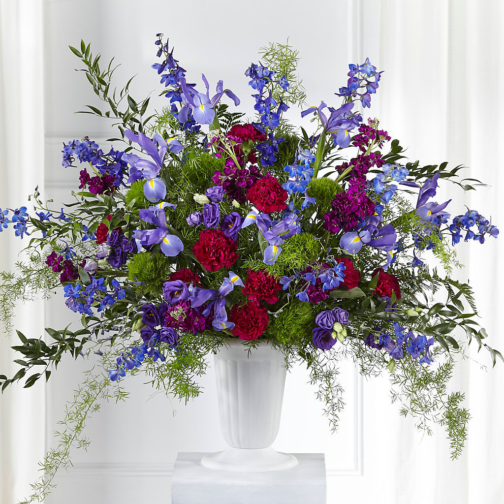 Memorial of Life Arrangement – TREASURE HUT FLOWERS GIFTS & GHSES, Delavan WI