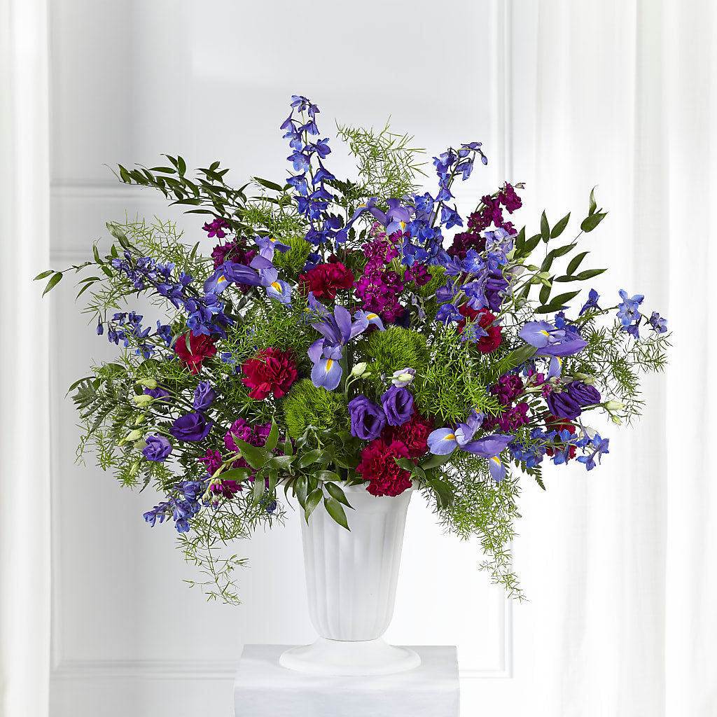 Memorial of Life Arrangement – TREASURE HUT FLOWERS GIFTS & GHSES, Delavan WI