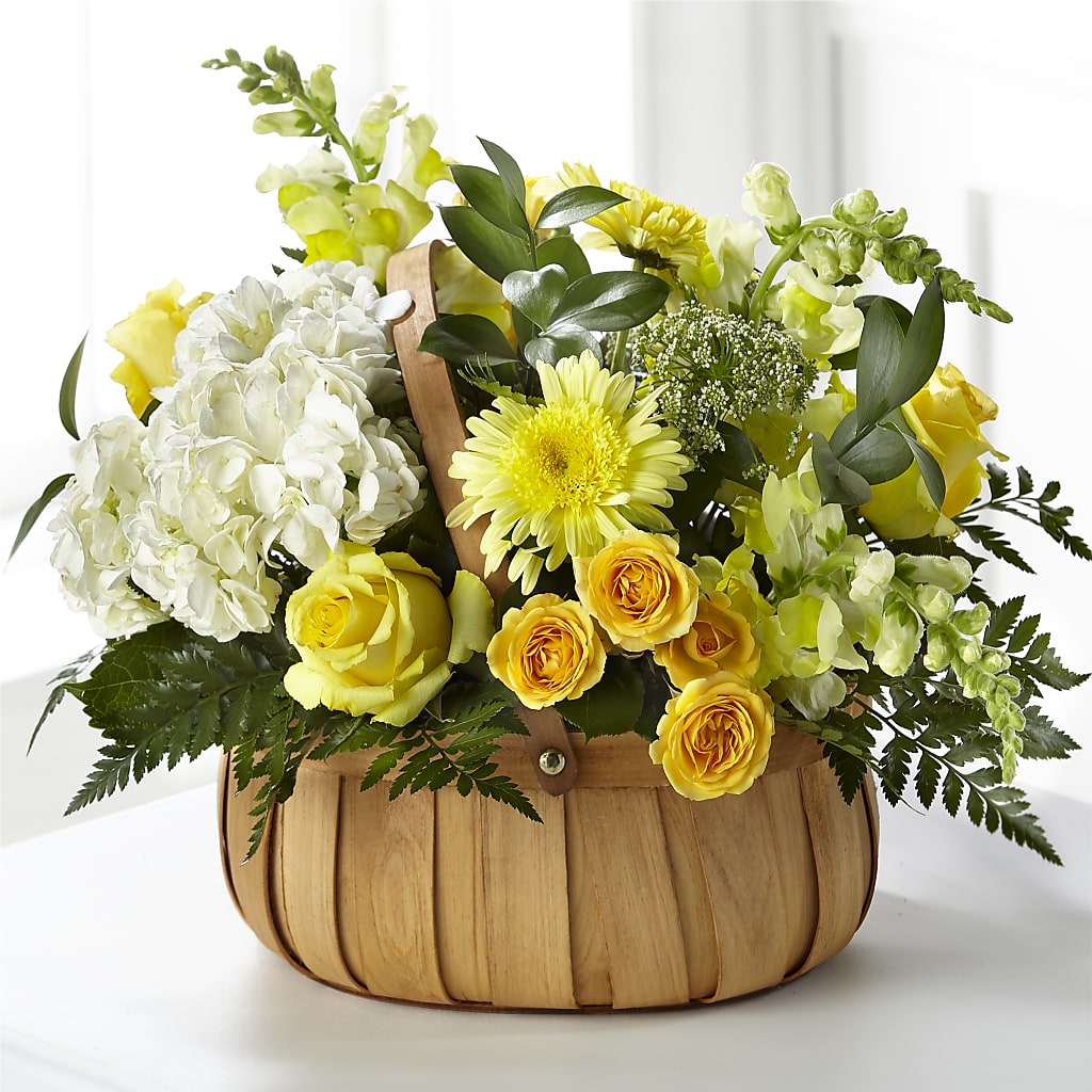 Rustic Remembrance Basket – TREASURE HUT FLOWERS GIFTS & GHSES, Delavan WI