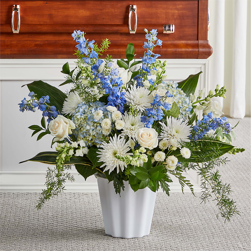 Everlasting Memories Floor Basket – TREASURE HUT FLOWERS GIFTS & GHSES, Delavan WI