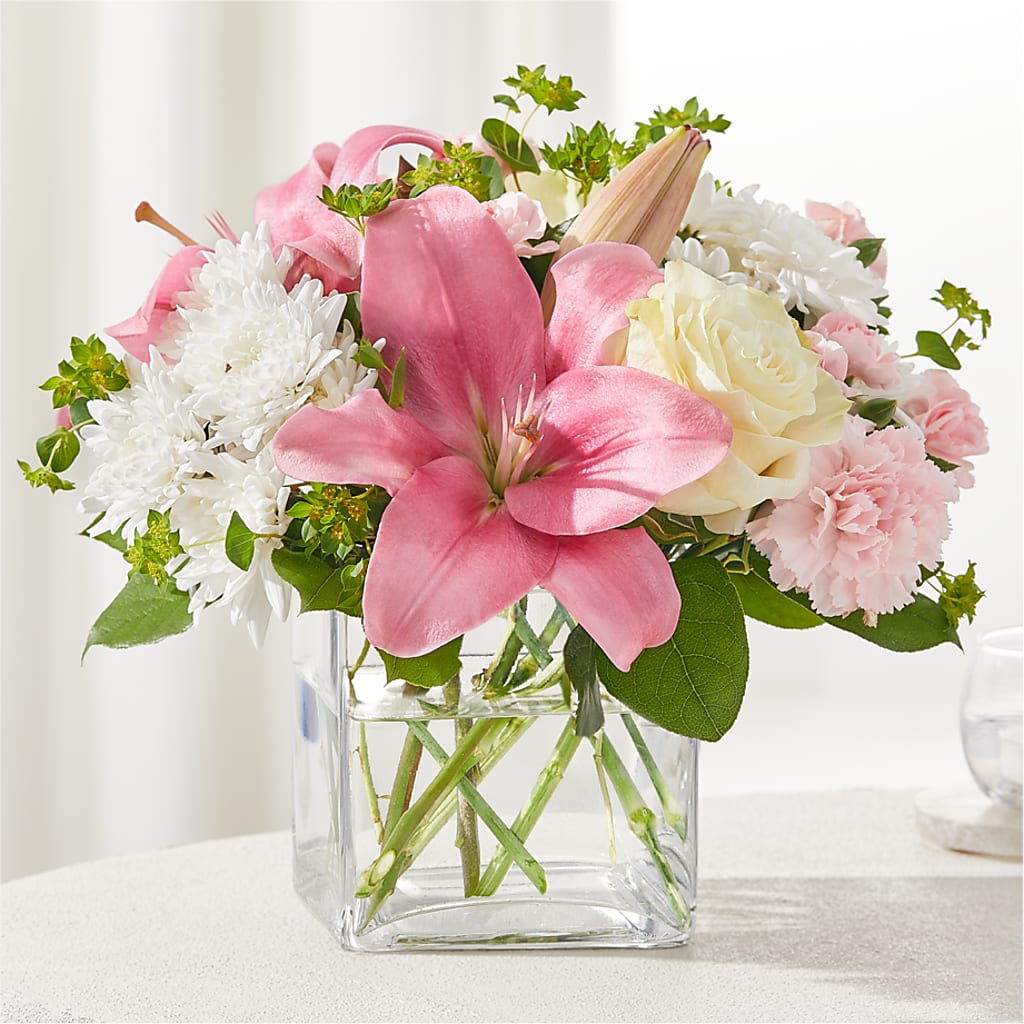 By Your Side Bouquet – TREASURE HUT FLOWERS GIFTS & GHSES, Delavan WI