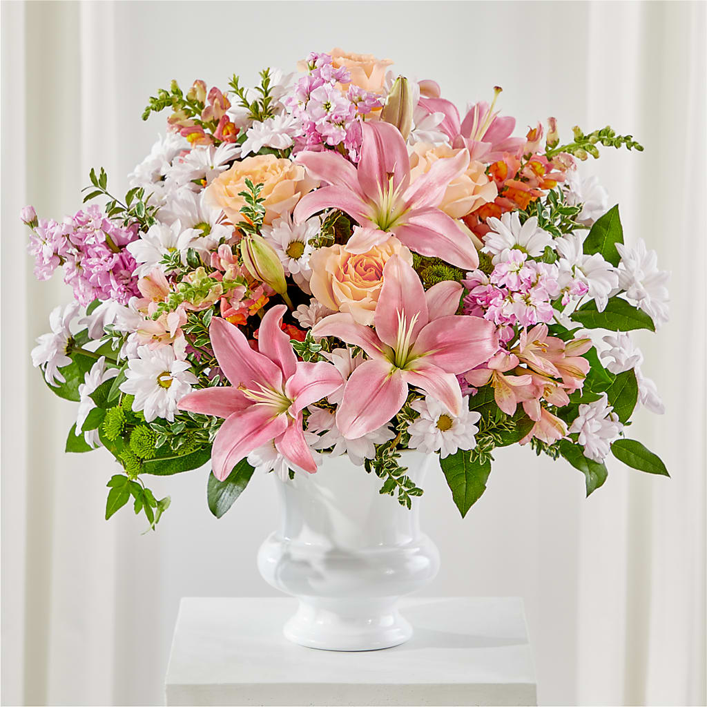 Heartfelt Gesture Urn Arrangement – TREASURE HUT FLOWERS GIFTS & GHSES, Delavan WI