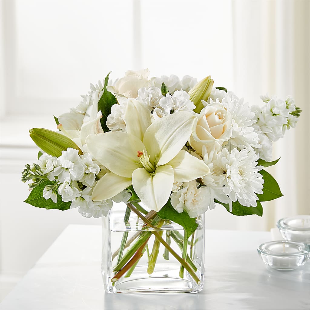 Gentle Breeze Bouquet – TREASURE HUT FLOWERS GIFTS & GHSES, Delavan WI