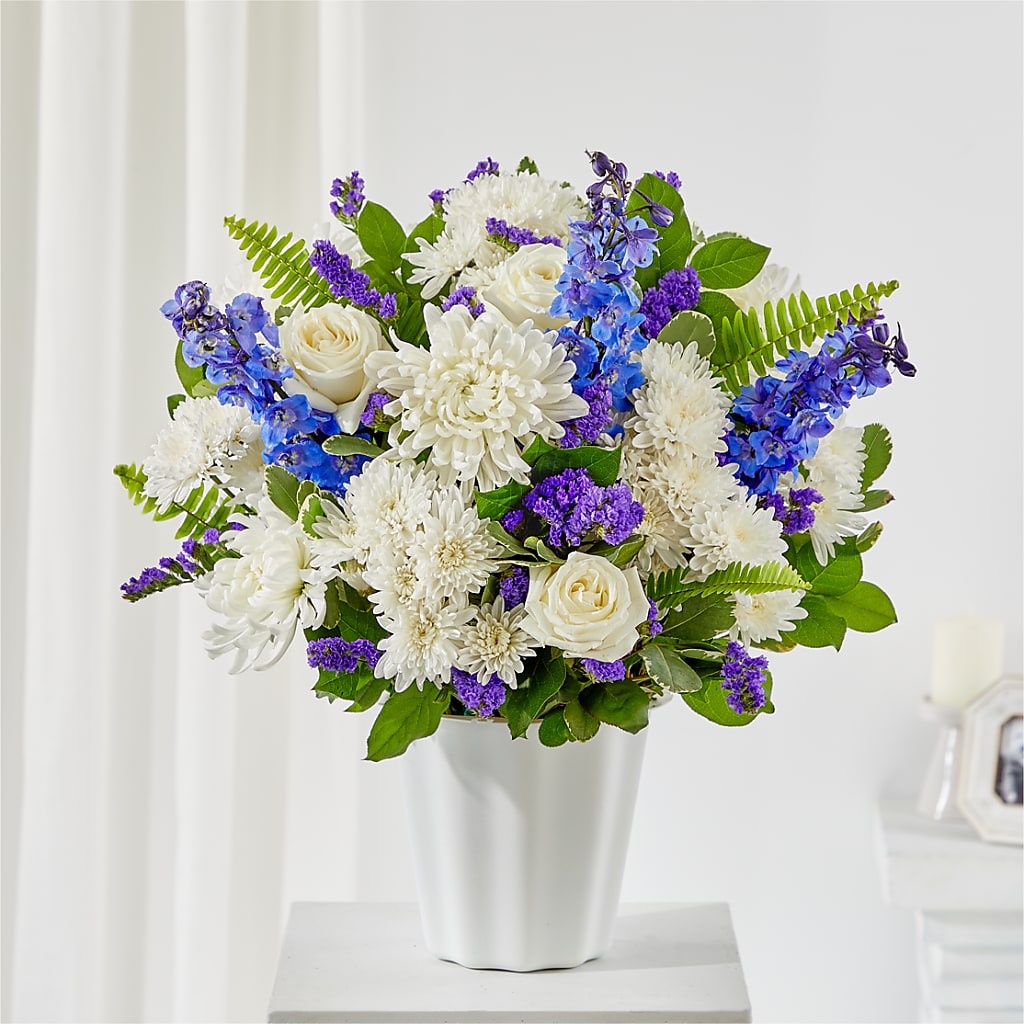 Hold Dear Tabletop Basket – TREASURE HUT FLOWERS GIFTS & GHSES, Delavan WI