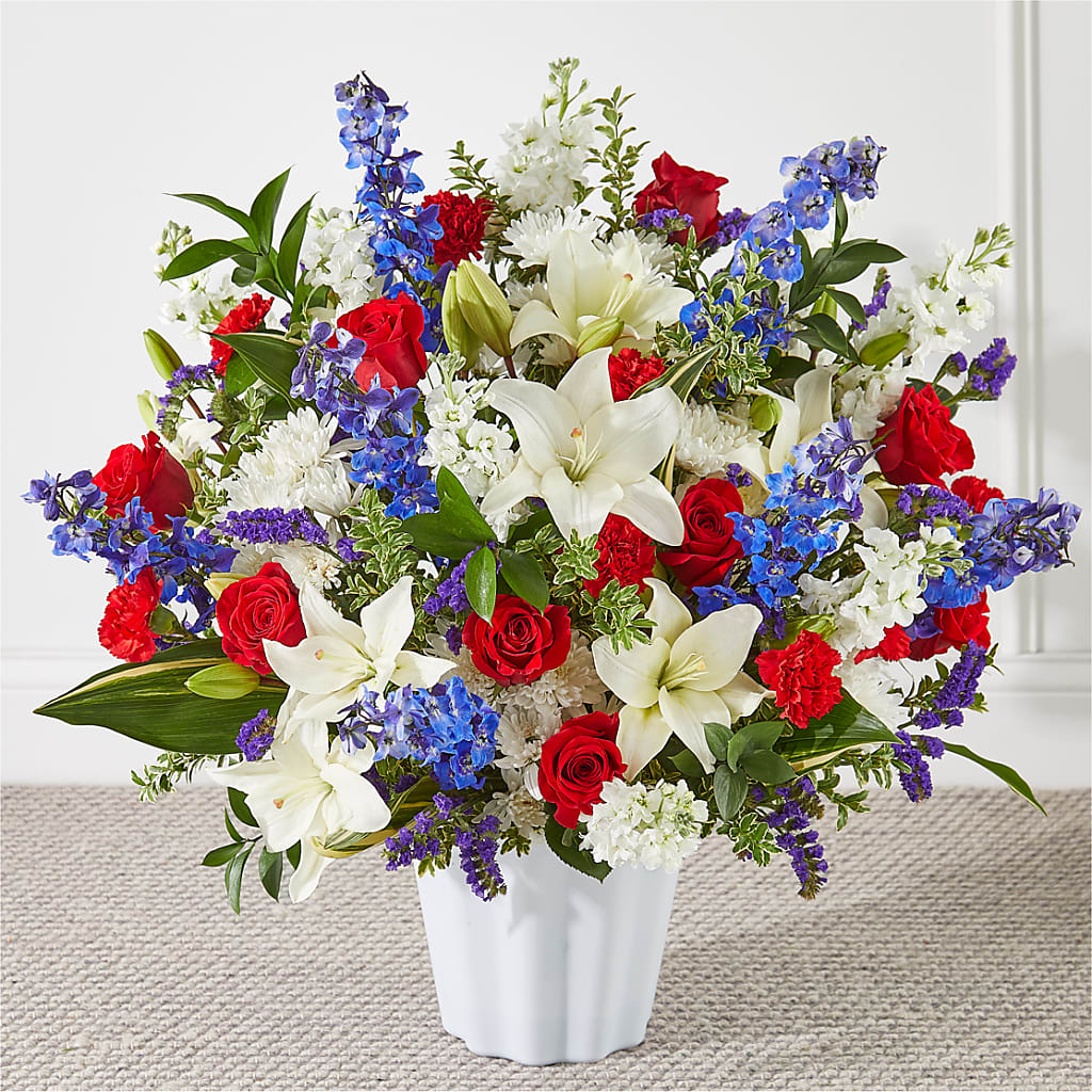 Consoled Floor Basket – TREASURE HUT FLOWERS GIFTS & GHSES, Delavan WI