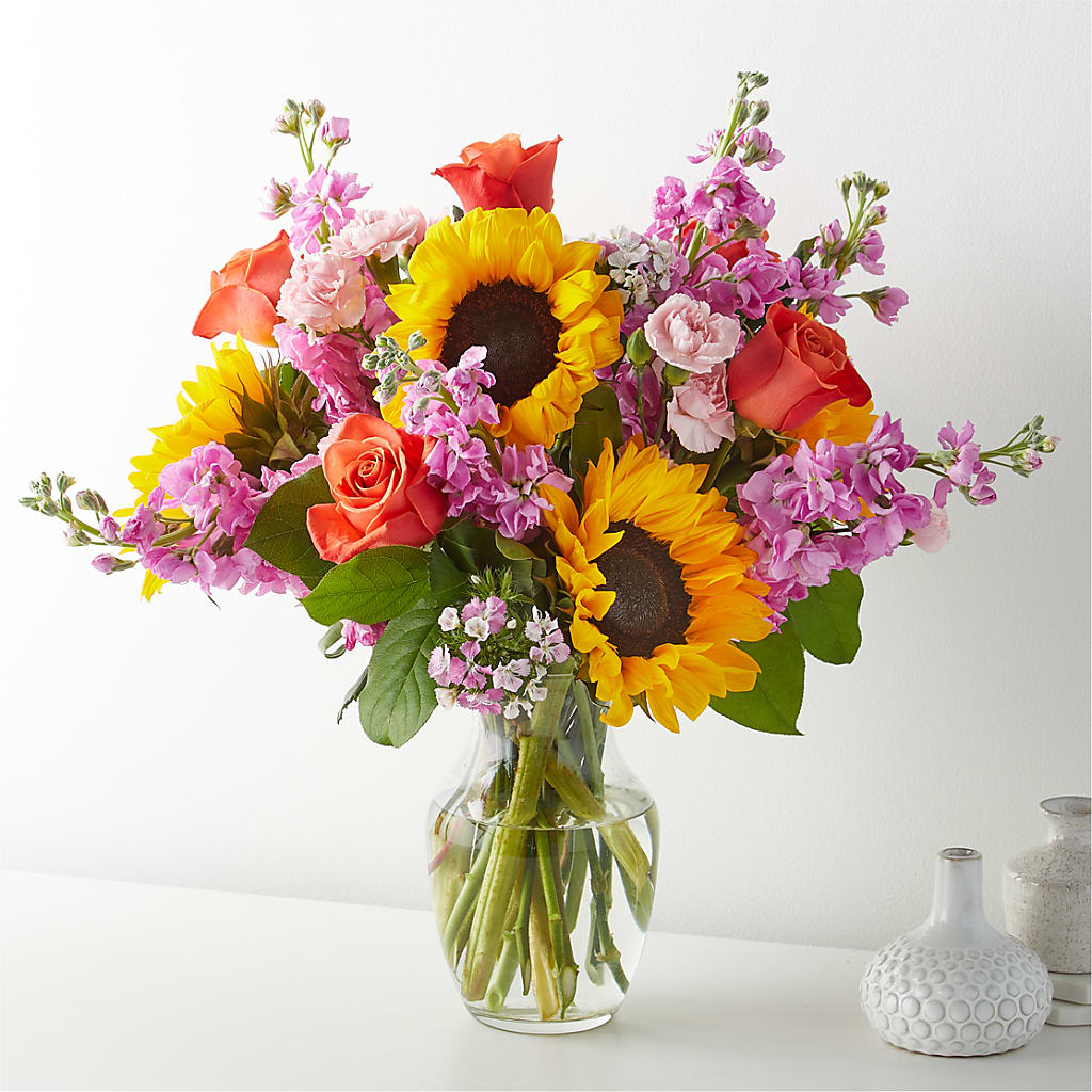 Yellow Brick Road Bouquet – TREASURE HUT FLOWERS GIFTS & GHSES, Delavan WI