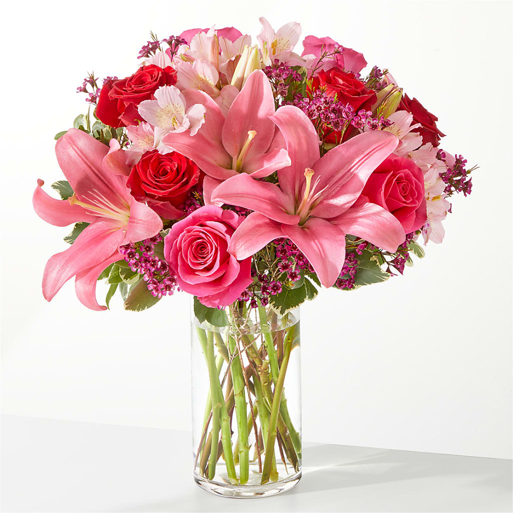Lucky in Love Bouquet – TREASURE HUT FLOWERS GIFTS & GHSES, Delavan WI