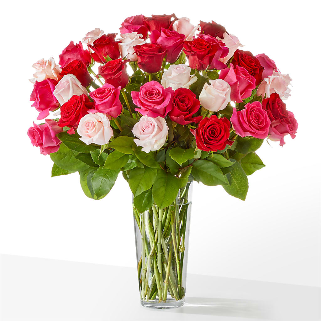 Charming Rose Bouquet – TREASURE HUT FLOWERS GIFTS & GHSES, Delavan WI