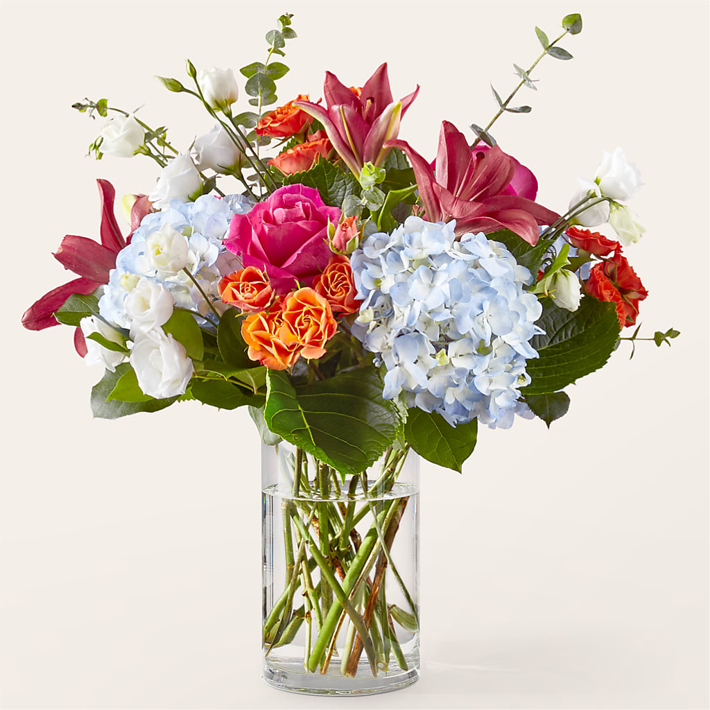 Awestruck Luxury Bouquet – TREASURE HUT FLOWERS GIFTS & GHSES, Delavan WI