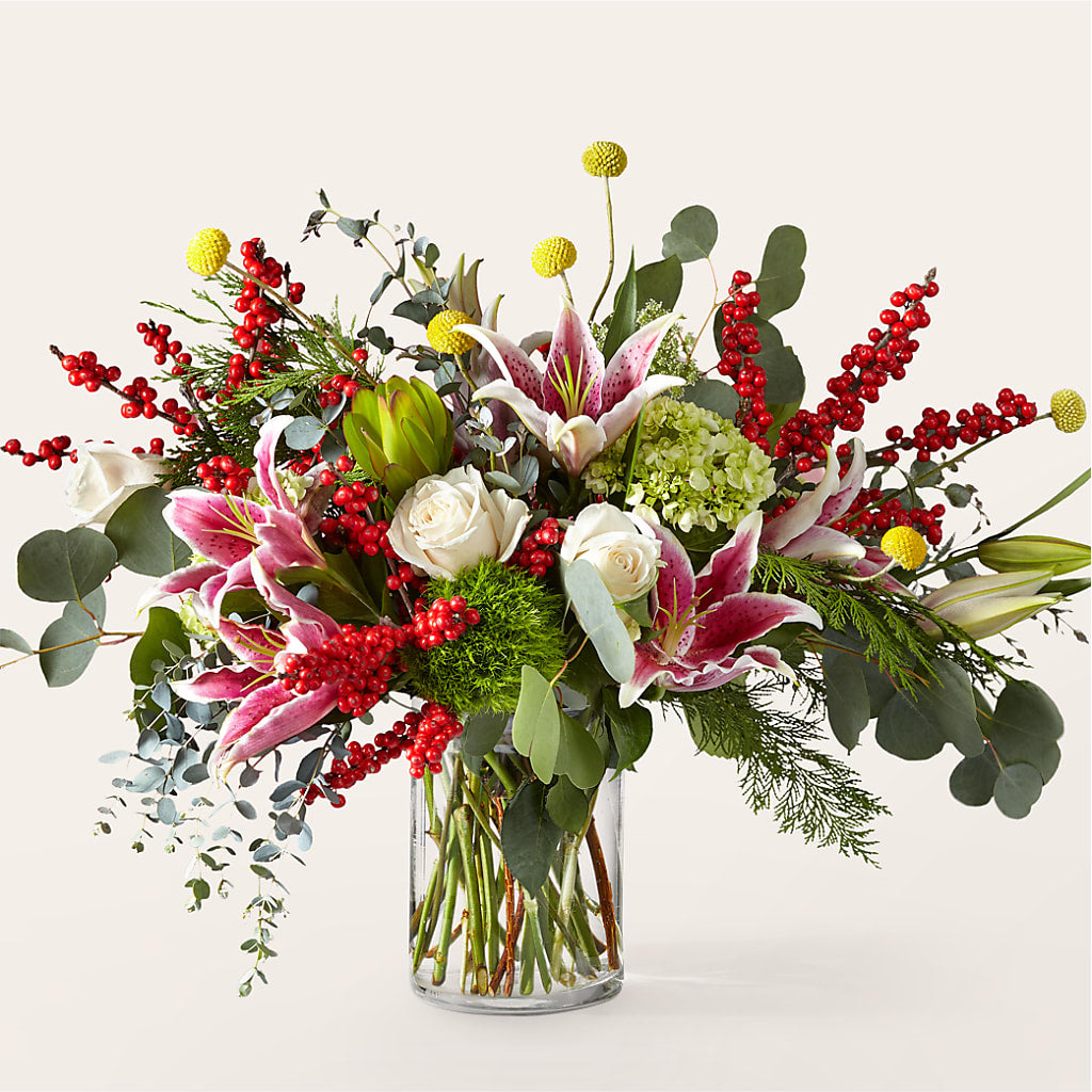 Berry & Bright Bouquet – TREASURE HUT FLOWERS GIFTS & GHSES, Delavan WI