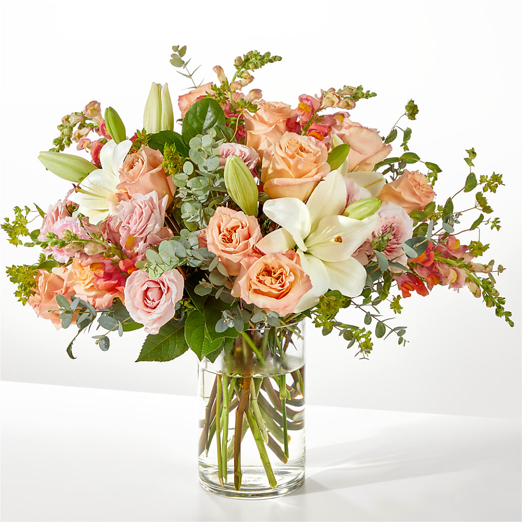 Grapefruit Splash Bouquet – TREASURE HUT FLOWERS GIFTS & GHSES, Delavan WI