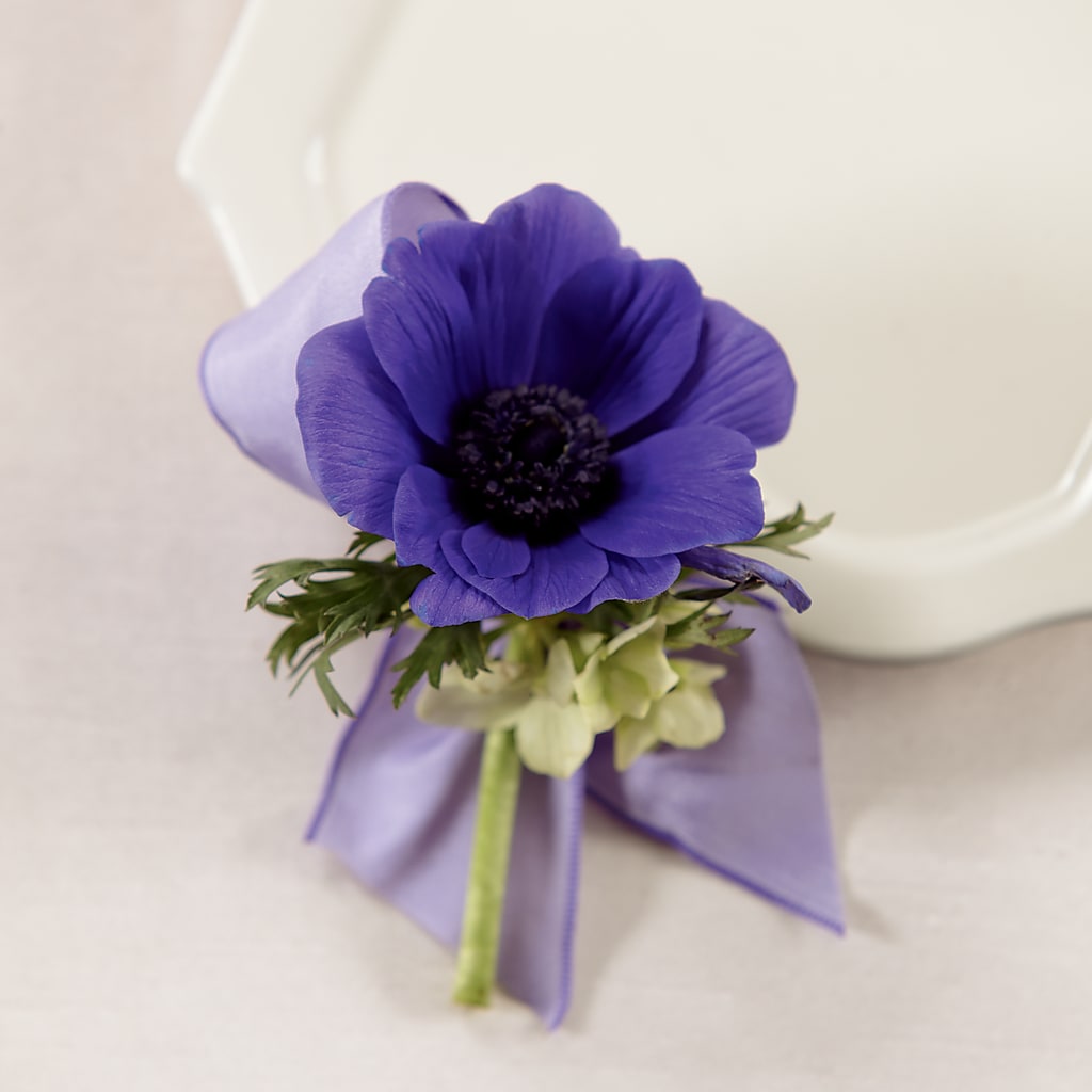 Purple Passion Boutonniere – TREASURE HUT FLOWERS GIFTS & GHSES, Delavan WI