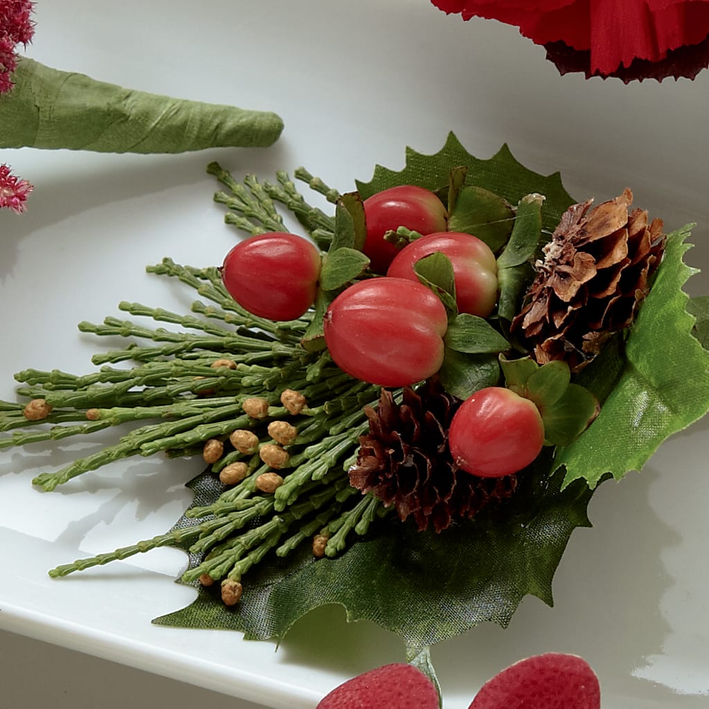 Red Berry Boutonniere – TREASURE HUT FLOWERS GIFTS & GHSES, Delavan WI