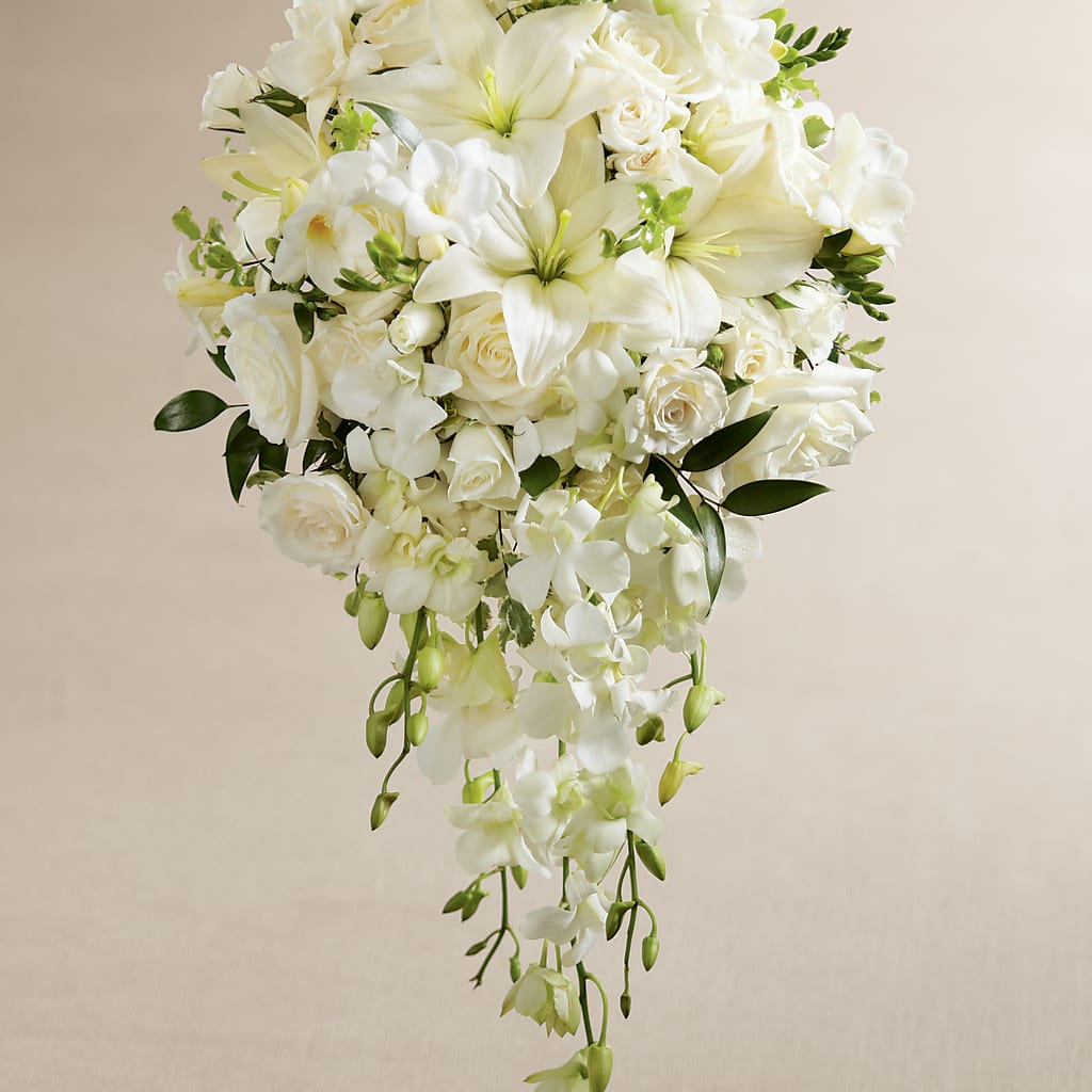 White Wonders Bouquet – TREASURE HUT FLOWERS GIFTS & GHSES, Delavan WI