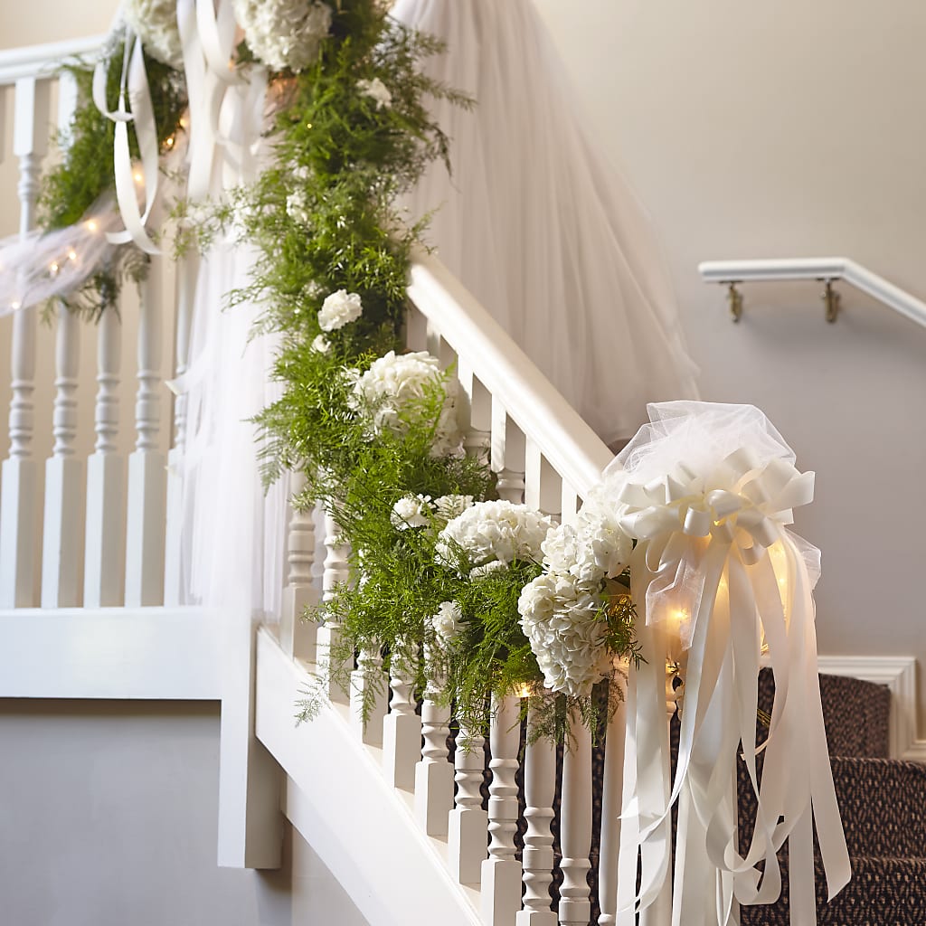 Champagne Dreams Garland – TREASURE HUT FLOWERS GIFTS & GHSES, Delavan WI