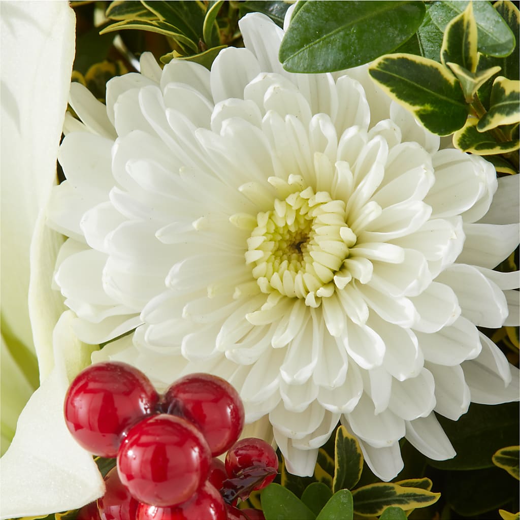 Festive Moments Tree – TREASURE HUT FLOWERS GIFTS & GHSES, Delavan WI