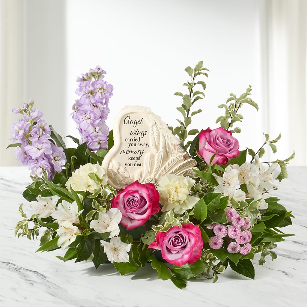 In My Heart Arrangement – TREASURE HUT FLOWERS GIFTS & GHSES, Delavan WI