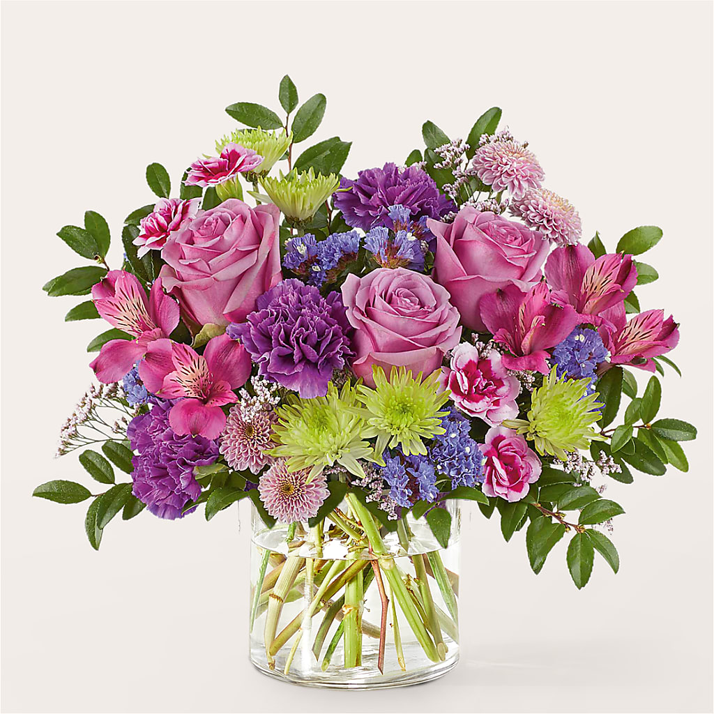 Glass Half Full Bouquet – TREASURE HUT FLOWERS GIFTS & GHSES, Delavan WI