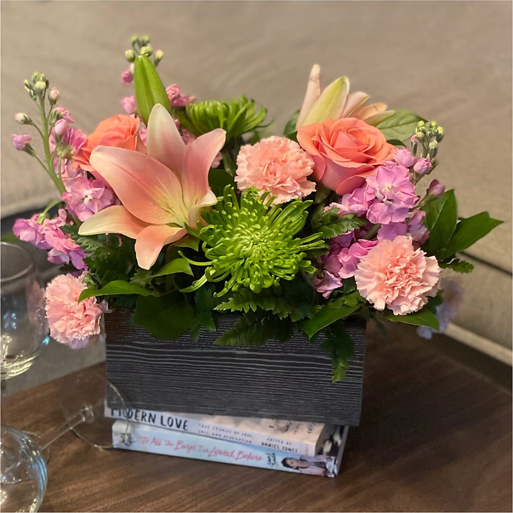Beautiful Spirit Basket – TREASURE HUT FLOWERS GIFTS & GHSES, Delavan WI