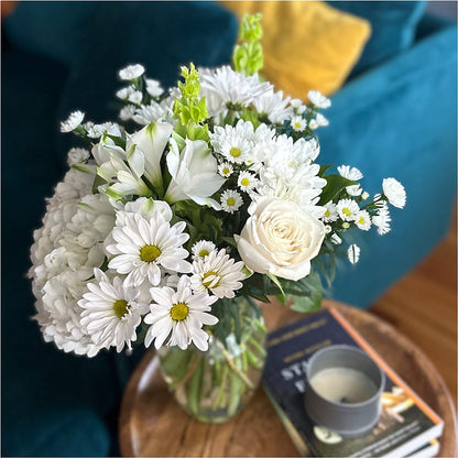 Classic Ivory – A Florist Original – TREASURE HUT FLOWERS GIFTS & GHSES, Delavan WI