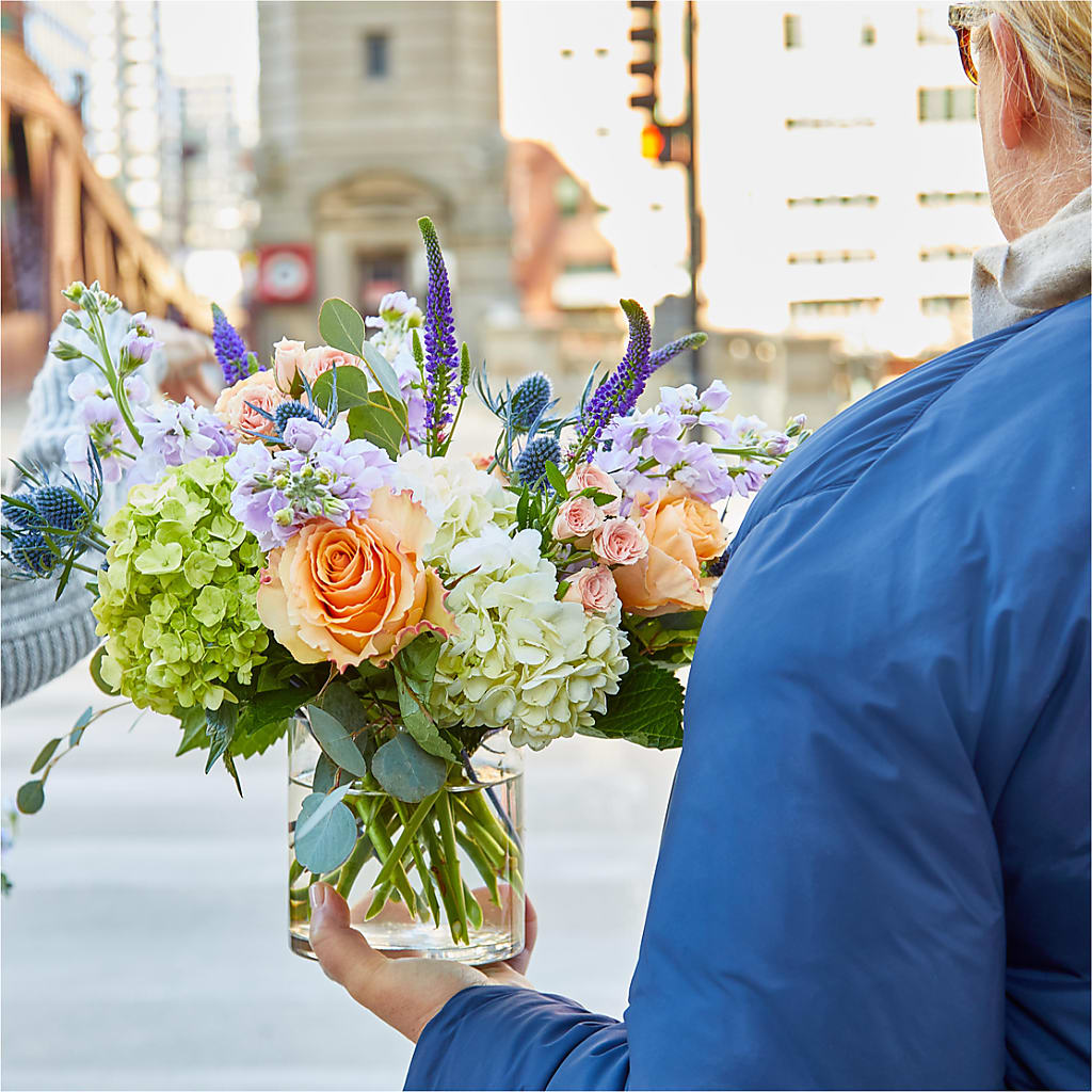 Porch Swing Bouquet – TREASURE HUT FLOWERS GIFTS & GHSES, Delavan WI