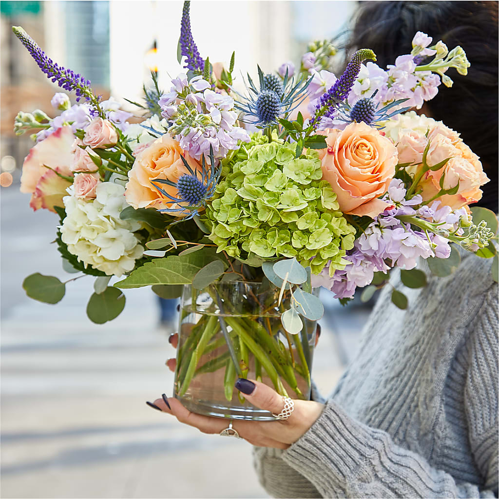 Porch Swing Bouquet – TREASURE HUT FLOWERS GIFTS & GHSES, Delavan WI