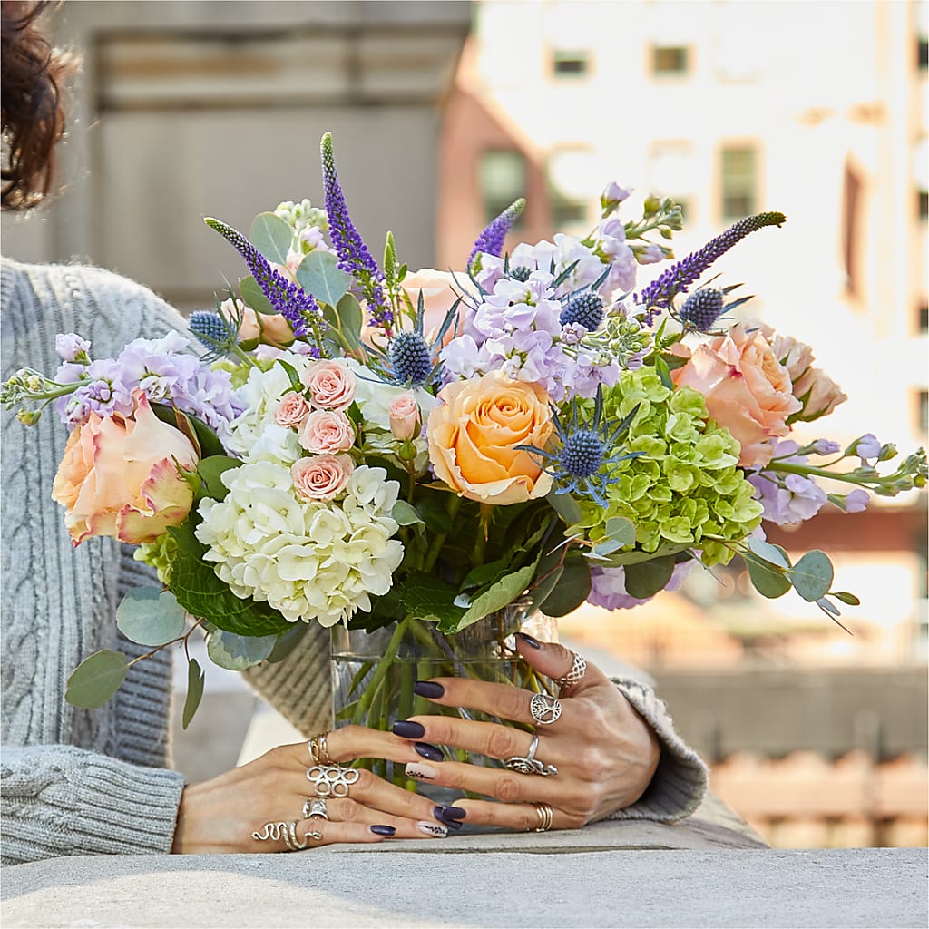 Porch Swing Bouquet – TREASURE HUT FLOWERS GIFTS & GHSES, Delavan WI