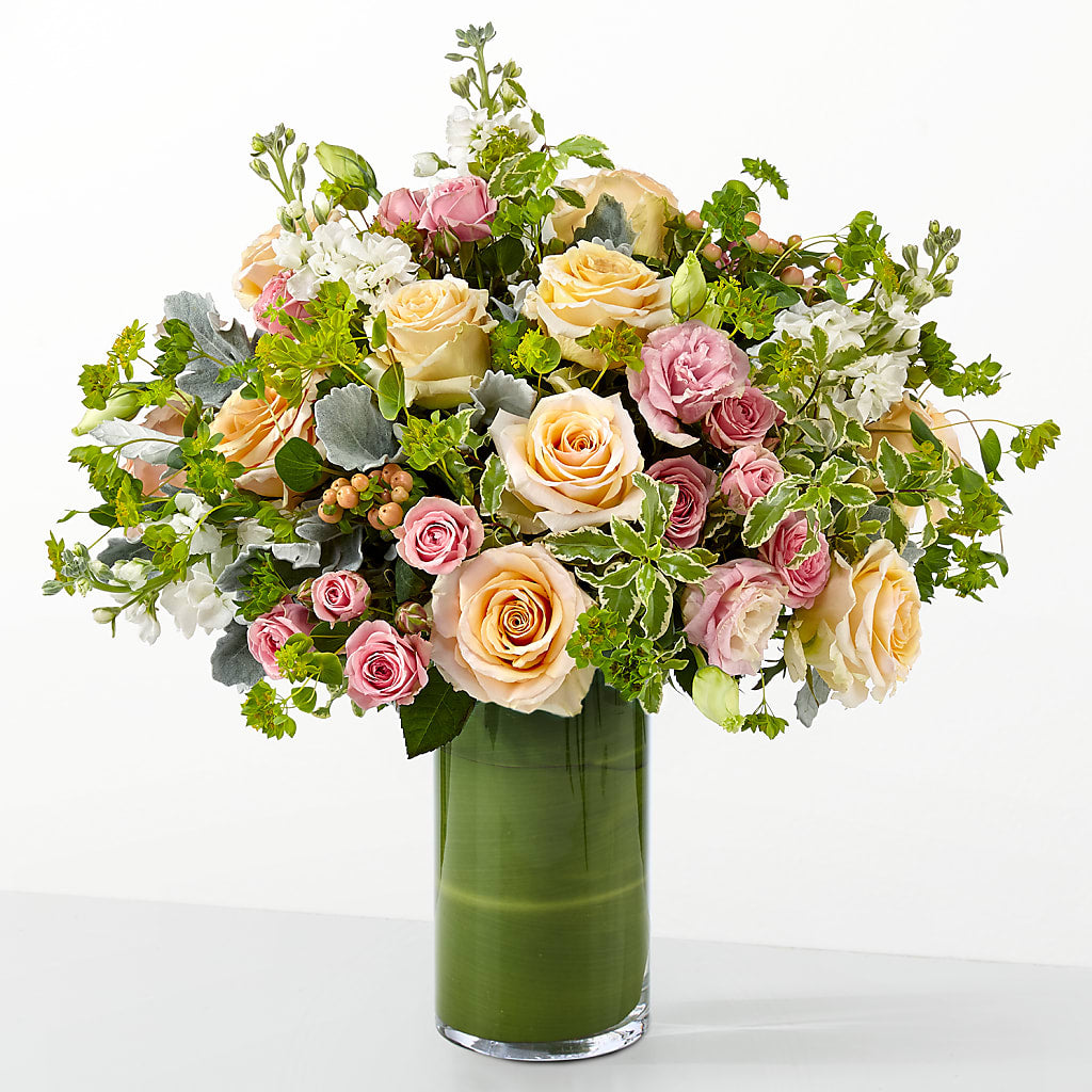 The Glamour Shot – TREASURE HUT FLOWERS GIFTS & GHSES, Delavan WI