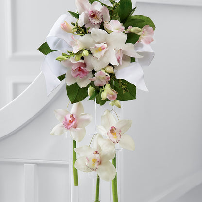 Perfect Entrance Pew Arrangement – TREASURE HUT FLOWERS GIFTS & GHSES, Delavan WI
