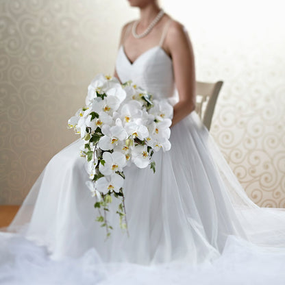 Classic White Bouquet – TREASURE HUT FLOWERS GIFTS & GHSES, Delavan WI